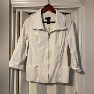 Attyre White Zip Up Jacket. Like New